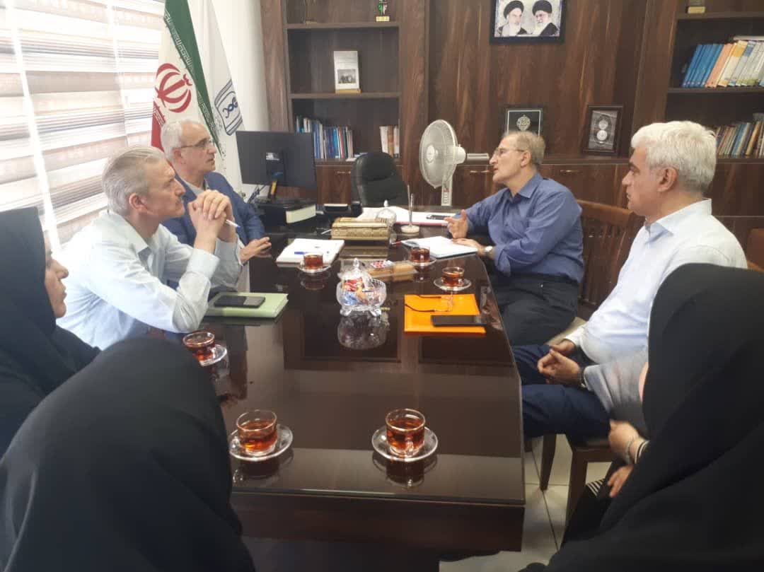 بازدید معاون بهداشت دانشگاه علوم پزشکی اردبیل و هیئت همراه از کانون‌های دوستدار شهروند ارشد  