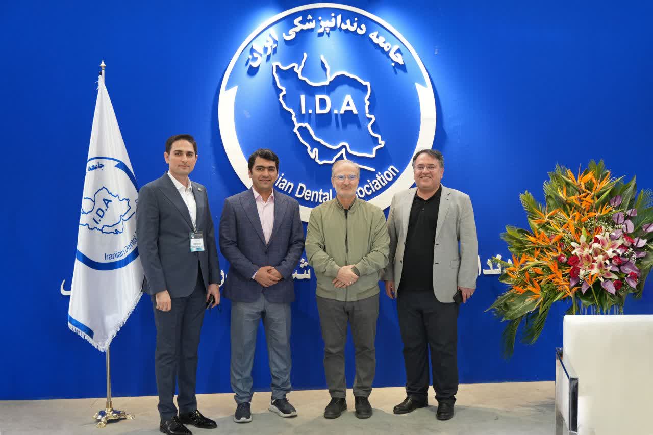 معرفی و آموزش خدمت نوین دندانپزشکی SDF در کنگره بین‌المللی آذربایجان
