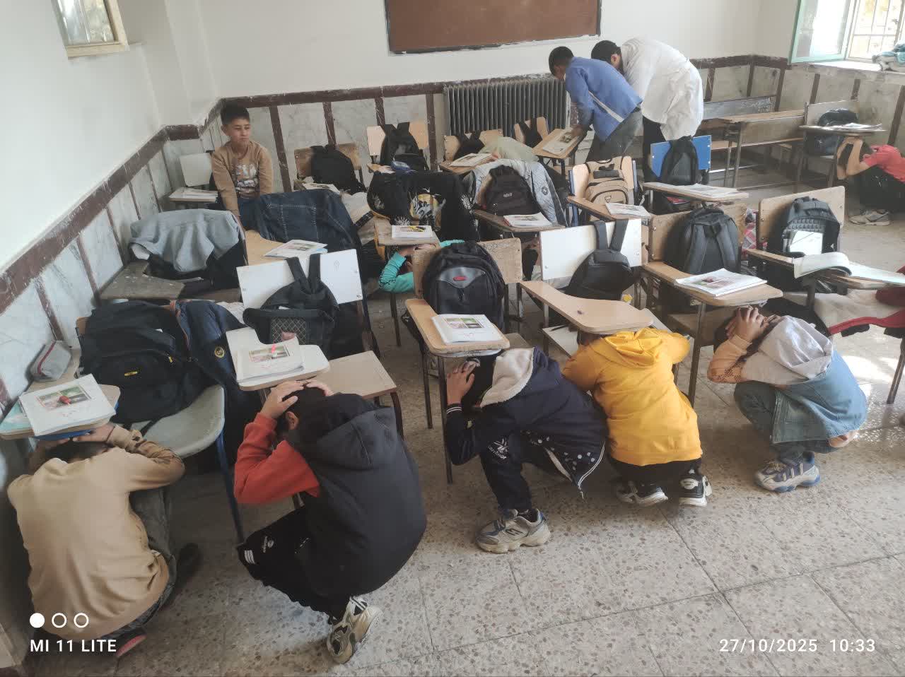اجرای مانور زلزله در مدرسه لَک لر ملکان