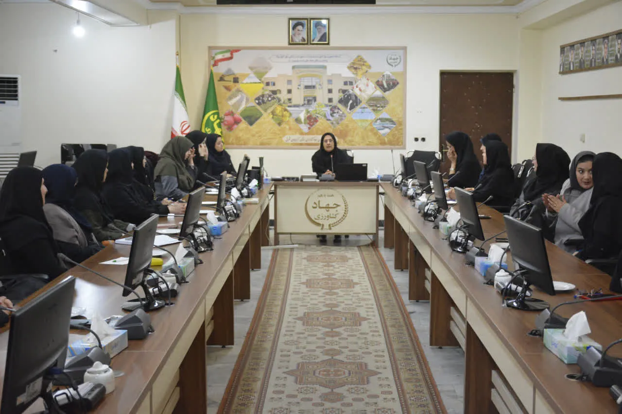 برگزاری جلسه آموزشی «سلامت بانوان شاغل» در سازمان جهاد کشاورزی استان  