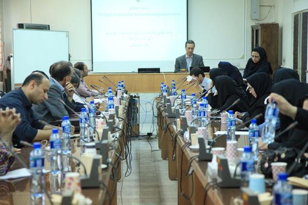 برگزاری نشست فصلی گروه کارشناسان مبارزه با بیماریهای غیرواگیر مرکز بهداشت استان