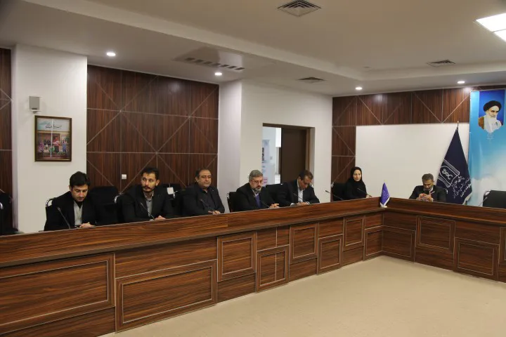 پویش ملی «نه به تصادف!» نشستی به میزبانی معاونت بهداشت دانشگاه علوم پزشکی تبریز و با حضور مسئولین ادارات بین بخشی استان برگزار شد.   