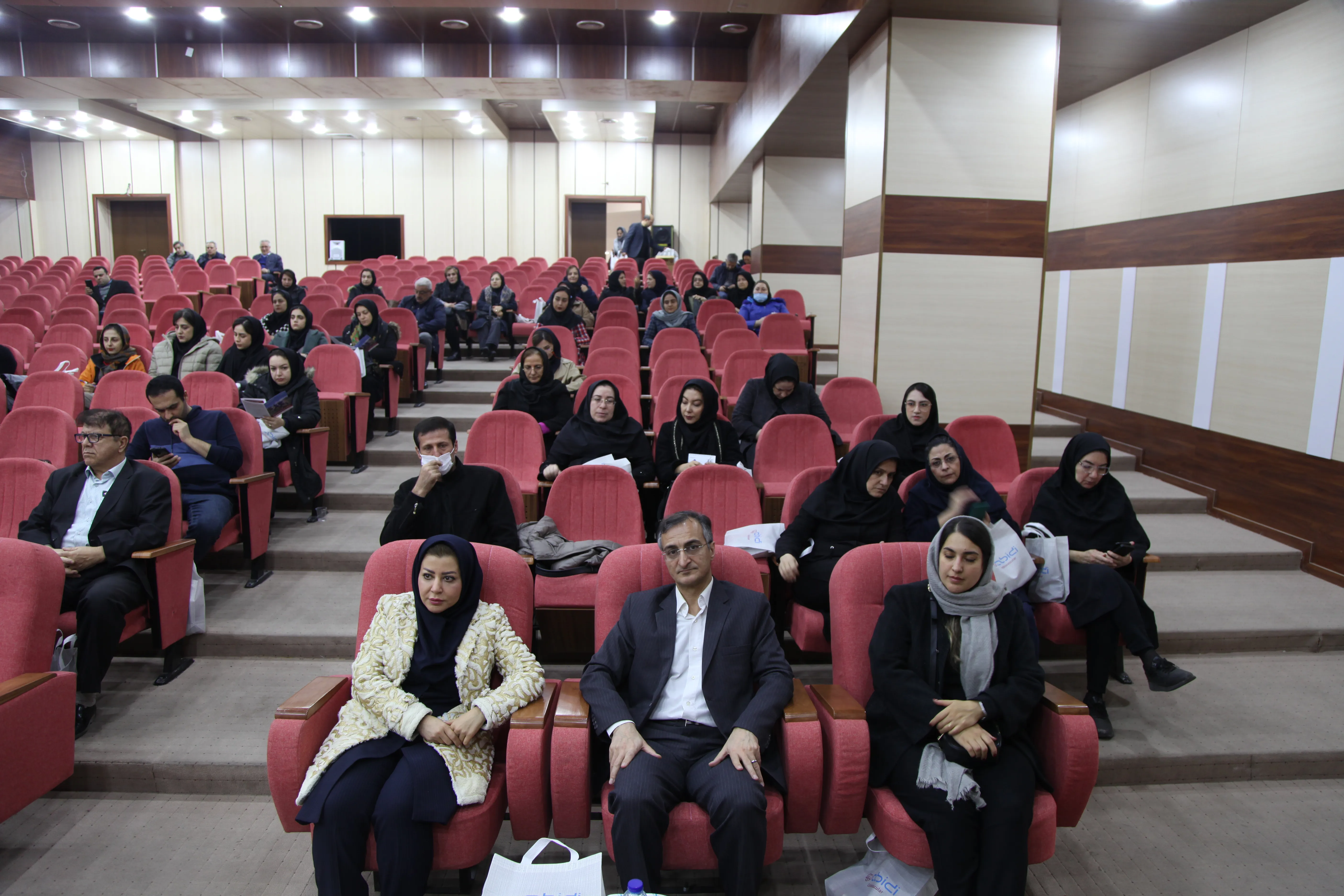 دوره بازآموزی مدیریت فشارخون و اختلال چربی خون برای پزشکان عمومی در تبریز برگزار شد